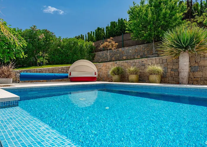 فيلة Eos By Interhome *