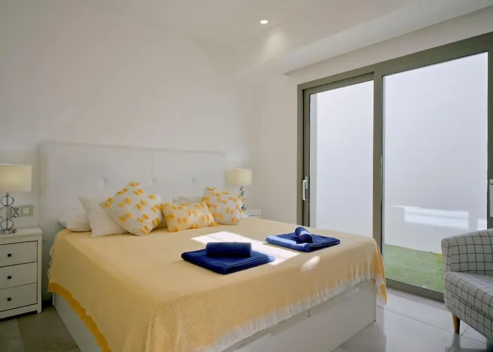 Eos By Interhome Willa