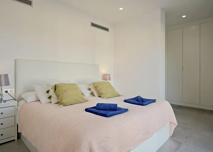 Eos By Interhome Willa