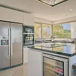 Eos By Interhome Vila